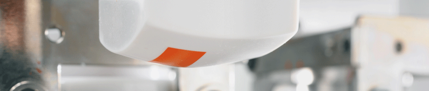 Bild zeigt die Anwendung von Marabu Tampondruckfarben.